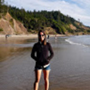 Meet your Posher, Danae